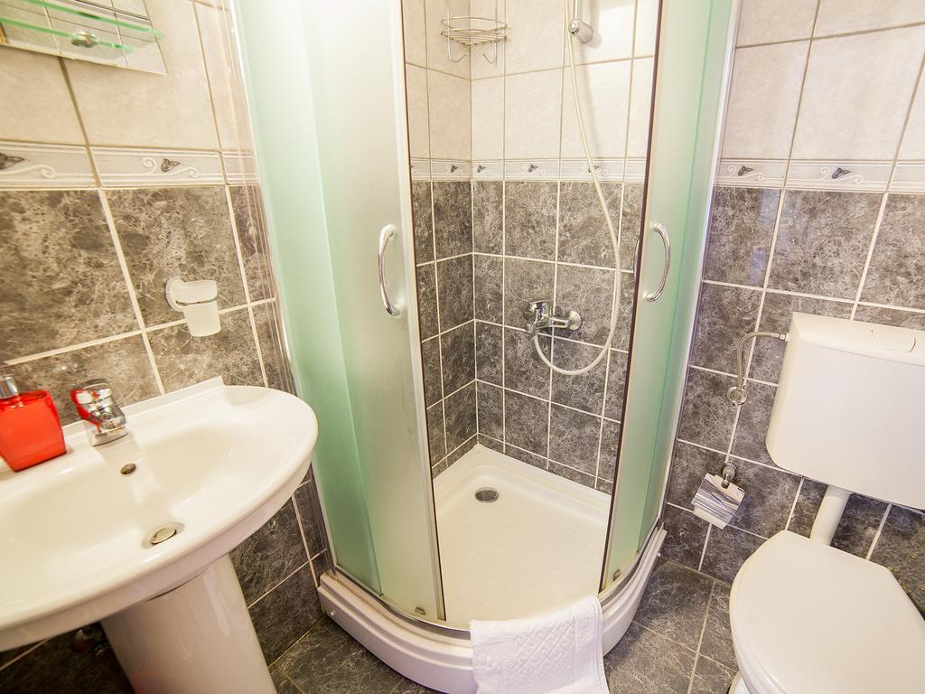 Apartments Viktorija Petrovac Habitación foto