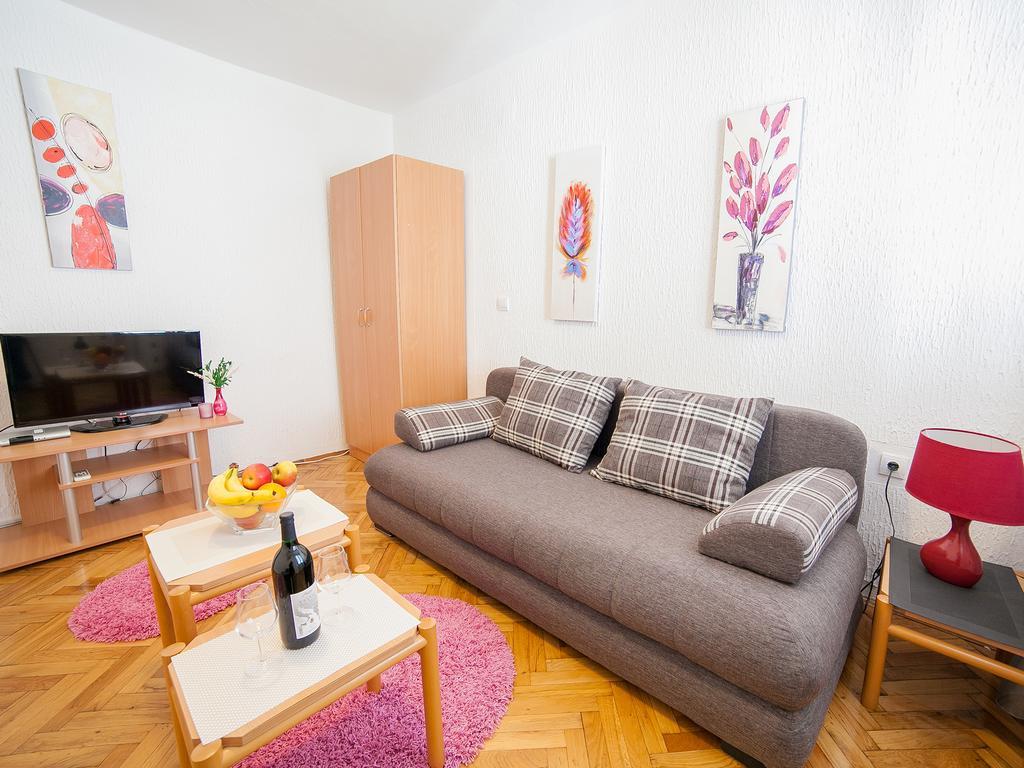 Apartments Viktorija Petrovac Habitación foto